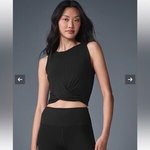 Alo Yoga cover tank